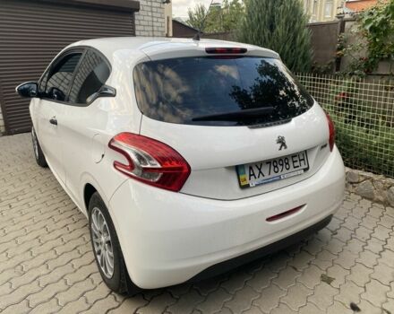 Белый Пежо 208, объемом двигателя 1 л и пробегом 91 тыс. км за 3350 $, фото 7 на Automoto.ua