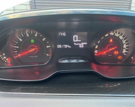 Белый Пежо 208, объемом двигателя 1 л и пробегом 91 тыс. км за 3350 $, фото 2 на Automoto.ua