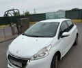 Белый Пежо 208, объемом двигателя 1.4 л и пробегом 150 тыс. км за 7000 $, фото 1 на Automoto.ua