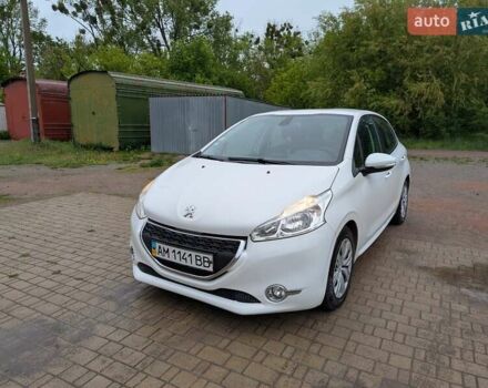 Білий Пежо 208, об'ємом двигуна 1.4 л та пробігом 181 тис. км за 7850 $, фото 1 на Automoto.ua