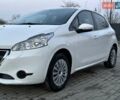 Белый Пежо 208, объемом двигателя 1.2 л и пробегом 90 тыс. км за 7600 $, фото 1 на Automoto.ua