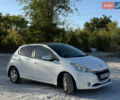 Белый Пежо 208, объемом двигателя 1.2 л и пробегом 100 тыс. км за 8000 $, фото 4 на Automoto.ua