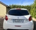Белый Пежо 208, объемом двигателя 1.2 л и пробегом 120 тыс. км за 8900 $, фото 5 на Automoto.ua