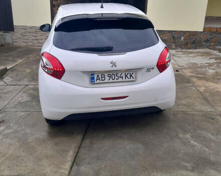 Белый Пежо 208, объемом двигателя 1.4 л и пробегом 164 тыс. км за 7200 $, фото 4 на Automoto.ua
