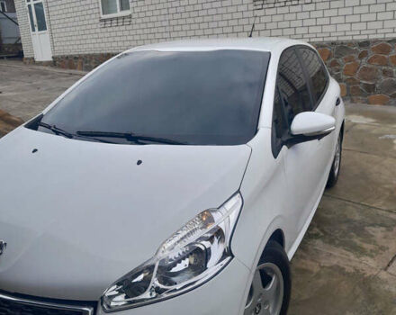 Белый Пежо 208, объемом двигателя 1.4 л и пробегом 164 тыс. км за 7200 $, фото 3 на Automoto.ua