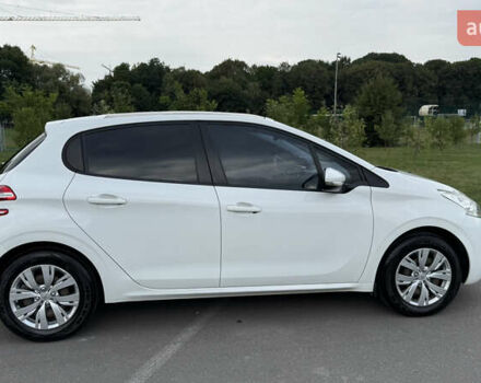 Пежо 208 2014 в Ивано-Франковске на Automoto.ua Белый Пежо 208, объемом двигателя 1.2 л и пробегом 93 тыс. км за 7500 $, фото 3 на Automoto.ua