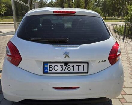 Білий Пежо 208, об'ємом двигуна 1 л та пробігом 135 тис. км за 5000 $, фото 4 на Automoto.ua