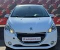 Білий Пежо 208, об'ємом двигуна 1.2 л та пробігом 232 тис. км за 7500 $, фото 1 на Automoto.ua