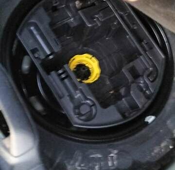 Белый Пежо 208, объемом двигателя 1.4 л и пробегом 199 тыс. км за 7600 $, фото 18 на Automoto.ua