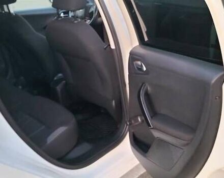 Белый Пежо 208, объемом двигателя 1.4 л и пробегом 199 тыс. км за 7600 $, фото 8 на Automoto.ua