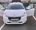 Белый Пежо 208, объемом двигателя 1.4 л и пробегом 199 тыс. км за 7600 $, фото 26 на Automoto.ua