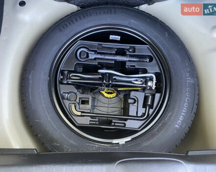 Белый Пежо 208, объемом двигателя 1.2 л и пробегом 74 тыс. км за 8000 $, фото 6 на Automoto.ua