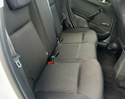 Белый Пежо 208, объемом двигателя 1.2 л и пробегом 102 тыс. км за 7200 $, фото 46 на Automoto.ua