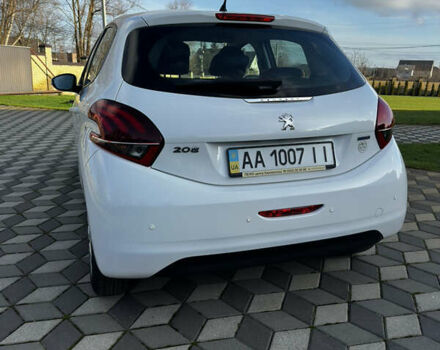 Белый Пежо 208, объемом двигателя 1.2 л и пробегом 102 тыс. км за 7200 $, фото 15 на Automoto.ua