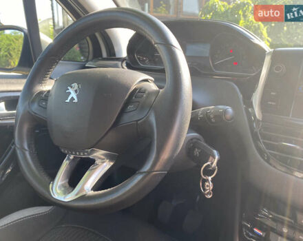 Белый Пежо 208, объемом двигателя 1.2 л и пробегом 74 тыс. км за 8000 $, фото 35 на Automoto.ua