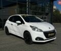 Белый Пежо 208, объемом двигателя 1.2 л и пробегом 202 тыс. км за 7200 $, фото 1 на Automoto.ua