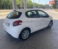Белый Пежо 208, объемом двигателя 1.2 л и пробегом 76 тыс. км за 8200 $, фото 3 на Automoto.ua