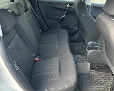 Белый Пежо 208, объемом двигателя 1.2 л и пробегом 106 тыс. км за 8900 $, фото 20 на Automoto.ua