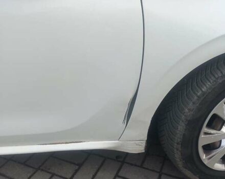 Білий Пежо 208, об'ємом двигуна 1.2 л та пробігом 75 тис. км за 7500 $, фото 3 на Automoto.ua