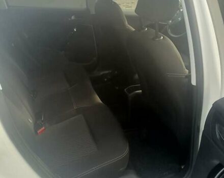 Білий Пежо 208, об'ємом двигуна 1.2 л та пробігом 75 тис. км за 7500 $, фото 17 на Automoto.ua