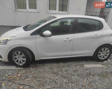 Белый Пежо 208, объемом двигателя 1.2 л и пробегом 115 тыс. км за 8000 $, фото 18 на Automoto.ua