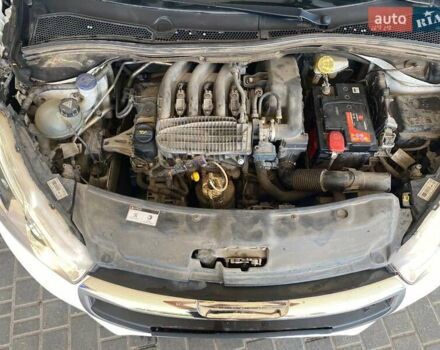 Белый Пежо 208, объемом двигателя 1.2 л и пробегом 76 тыс. км за 8200 $, фото 23 на Automoto.ua