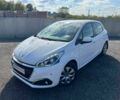 Белый Пежо 208, объемом двигателя 1.2 л и пробегом 28 тыс. км за 9333 $, фото 1 на Automoto.ua