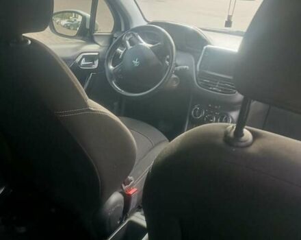 Білий Пежо 208, об'ємом двигуна 1.2 л та пробігом 75 тис. км за 7500 $, фото 15 на Automoto.ua