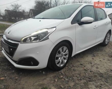 Белый Пежо 208, объемом двигателя 1.2 л и пробегом 115 тыс. км за 8000 $, фото 12 на Automoto.ua