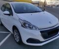 Білий Пежо 208, об'ємом двигуна 1.2 л та пробігом 55 тис. км за 8500 $, фото 5 на Automoto.ua