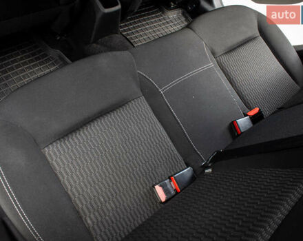 Белый Пежо 208, объемом двигателя 1.2 л и пробегом 106 тыс. км за 7500 $, фото 25 на Automoto.ua