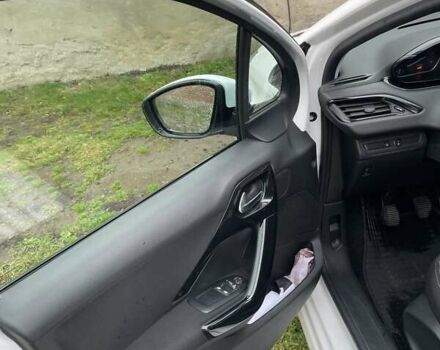 Белый Пежо 208, объемом двигателя 1.5 л и пробегом 190 тыс. км за 7900 $, фото 1 на Automoto.ua