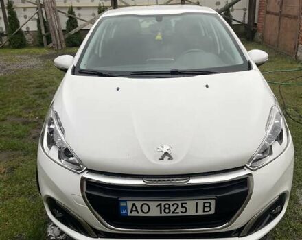 Белый Пежо 208, объемом двигателя 1.5 л и пробегом 190 тыс. км за 7900 $, фото 2 на Automoto.ua