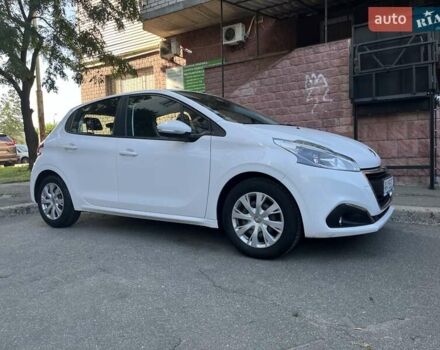 Белый Пежо 208, объемом двигателя 1.2 л и пробегом 24 тыс. км за 8700 $, фото 18 на Automoto.ua