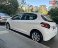 Белый Пежо 208, объемом двигателя 1.2 л и пробегом 24 тыс. км за 8700 $, фото 12 на Automoto.ua