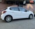 Белый Пежо 208, объемом двигателя 1.2 л и пробегом 24 тыс. км за 8700 $, фото 16 на Automoto.ua