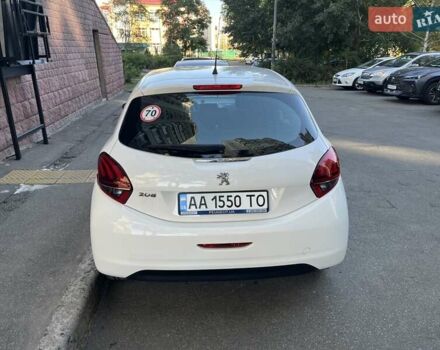Белый Пежо 208, объемом двигателя 1.2 л и пробегом 24 тыс. км за 8700 $, фото 13 на Automoto.ua