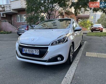Белый Пежо 208, объемом двигателя 1.2 л и пробегом 24 тыс. км за 8700 $, фото 6 на Automoto.ua