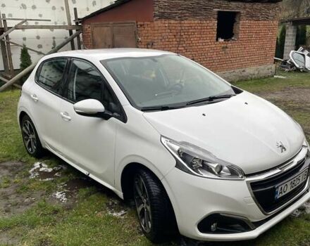 Белый Пежо 208, объемом двигателя 1.5 л и пробегом 190 тыс. км за 7900 $, фото 4 на Automoto.ua