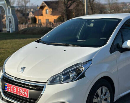 Белый Пежо 208, объемом двигателя 1.5 л и пробегом 90 тыс. км за 10800 $, фото 3 на Automoto.ua