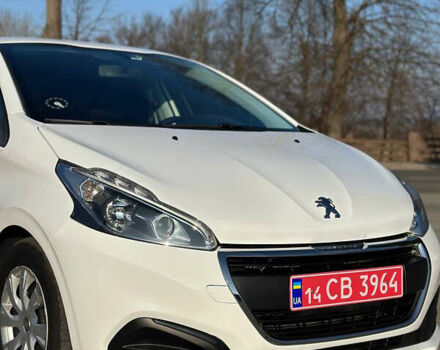 Белый Пежо 208, объемом двигателя 1.5 л и пробегом 90 тыс. км за 10800 $, фото 1 на Automoto.ua