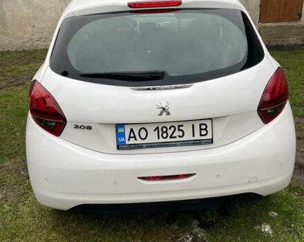 Белый Пежо 208, объемом двигателя 1.5 л и пробегом 190 тыс. км за 7900 $, фото 7 на Automoto.ua