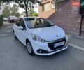 Белый Пежо 208, объемом двигателя 1.2 л и пробегом 24 тыс. км за 8700 $, фото 4 на Automoto.ua