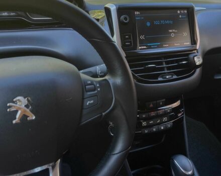 Білий Пежо 208, об'ємом двигуна 1.1 л та пробігом 83 тис. км за 9999 $, фото 10 на Automoto.ua
