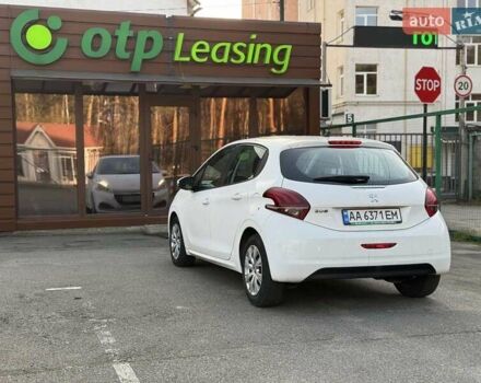 Белый Пежо 208, объемом двигателя 1.2 л и пробегом 103 тыс. км за 8000 $, фото 5 на Automoto.ua