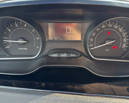 Белый Пежо 208, объемом двигателя 1.2 л и пробегом 87 тыс. км за 9000 $, фото 4 на Automoto.ua