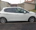 Белый Пежо 208, объемом двигателя 1.5 л и пробегом 84 тыс. км за 9400 $, фото 8 на Automoto.ua