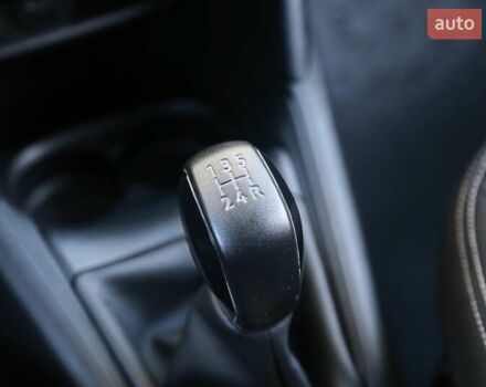 Белый Пежо 208, объемом двигателя 1.5 л и пробегом 55 тыс. км за 12000 $, фото 19 на Automoto.ua