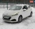 Білий Пежо 208, об'ємом двигуна 1.2 л та пробігом 107 тис. км за 8000 $, фото 1 на Automoto.ua