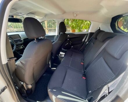 Білий Пежо 208, об'ємом двигуна 1.1 л та пробігом 83 тис. км за 9999 $, фото 16 на Automoto.ua